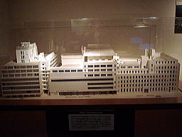 東京放送会館の模型