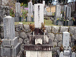 所郁太郎の墓