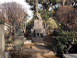 横山大観の墓