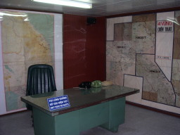 地下の司令室