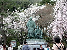 坂本龍馬と中岡慎太郎の銅像