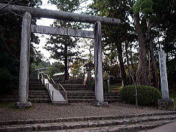 松江護国神社入口