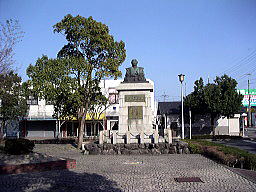 近江聖人中江藤樹の像