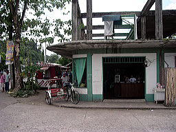 カナンガの町の食堂